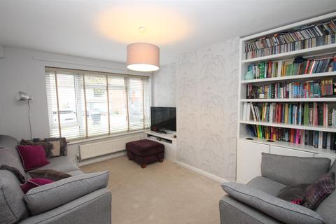 37 Cedar Close, Ditton, Aylesford, ME20 6EN
