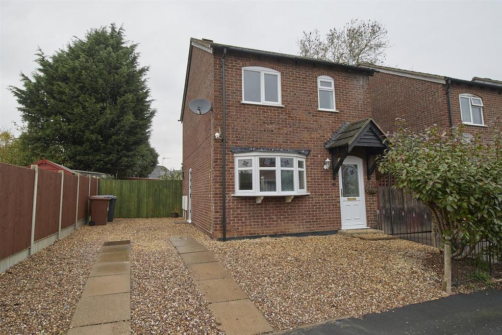 The Drive, Barwell 3 bed detached house £240,000