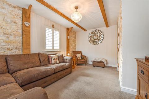 2 Chantry Mead, Barnham, Bognor Regis, PO22 0DE