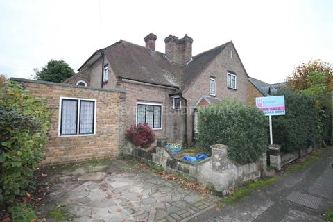 14 Lime Grove, New Malden, KT3 3TW
