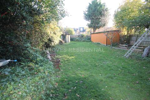 14 Lime Grove, New Malden, KT3 3TW