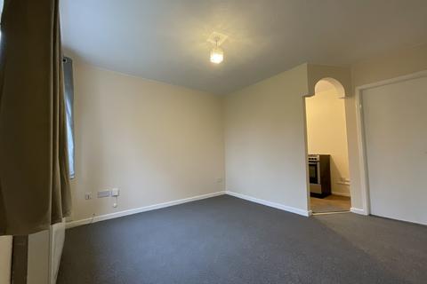 1 bedroom ground floor flat to rent, 34 Amber Hill, Radbrook Green, Shrewsbury, SY3 6DE