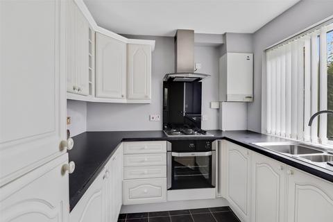 3 bedroom end of terrace house for sale, Hughes Avenue, Barnstaple, Devon, EX32