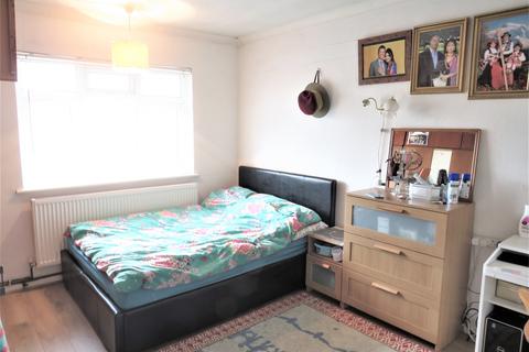 78 Riverside Gardens, Wembley, HA0 1JG