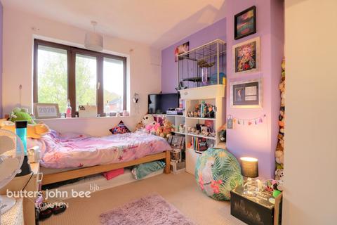116 Whieldon Road, Stoke-on-trent, ST4 4JD
