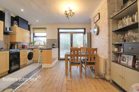116 Whieldon Road, Stoke-on-trent, ST4 4JD