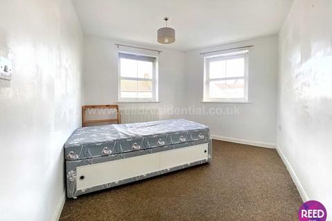 Flat E, Ness Court, 82 Ness Road, Shoeburyness, Southend-on-sea, SS3 9DH