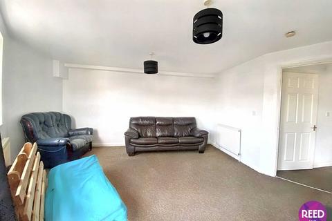 Flat E, Ness Court, 82 Ness Road, Shoeburyness, Southend-on-sea, SS3 9DH