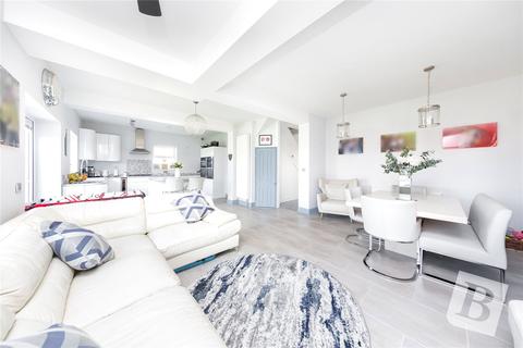 13 Southview Drive, Upminster, RM14 2LH