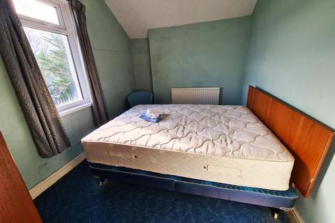 129 Hendre Road, Pencoed, Bridgend, CF35 6TN