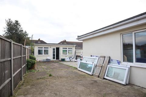20 Westwick Gardens, Hounslow, TW4 6LW