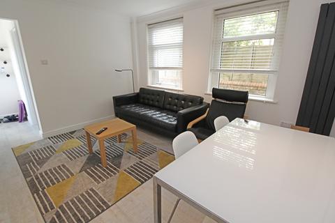 1 bedroom in a house share to rent, Albert Road, Parkstone