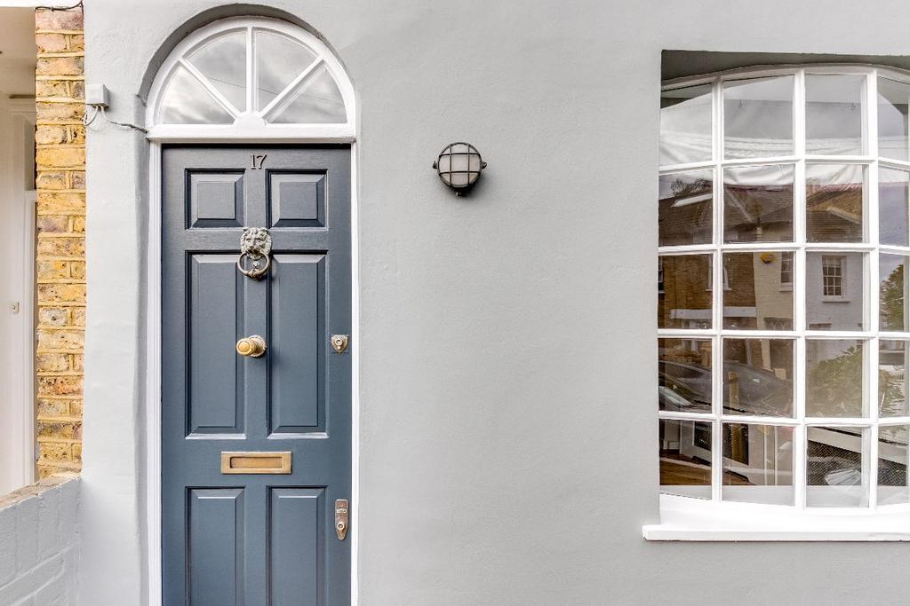 Charles Street, Barnes, SW13 3 bed terraced house £1,175,000