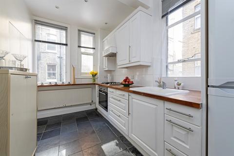 2 bedroom flat for sale, Albert Palace Mansions, SW11 4DH