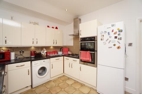 63 Bole Hill Lane, Sheffield, S10 1SA