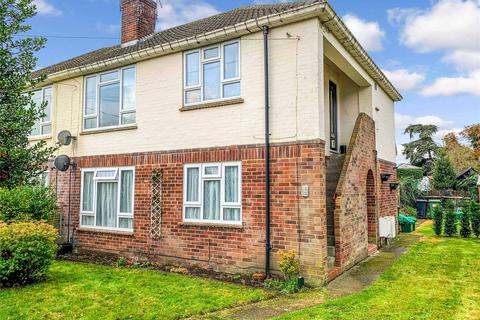 2 bedroom maisonette for sale, Andrews Close, Theale, Reading, Berkshire, RG7