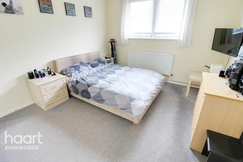 42 Tiptree Crescent, Ilford, IG5 0SZ
