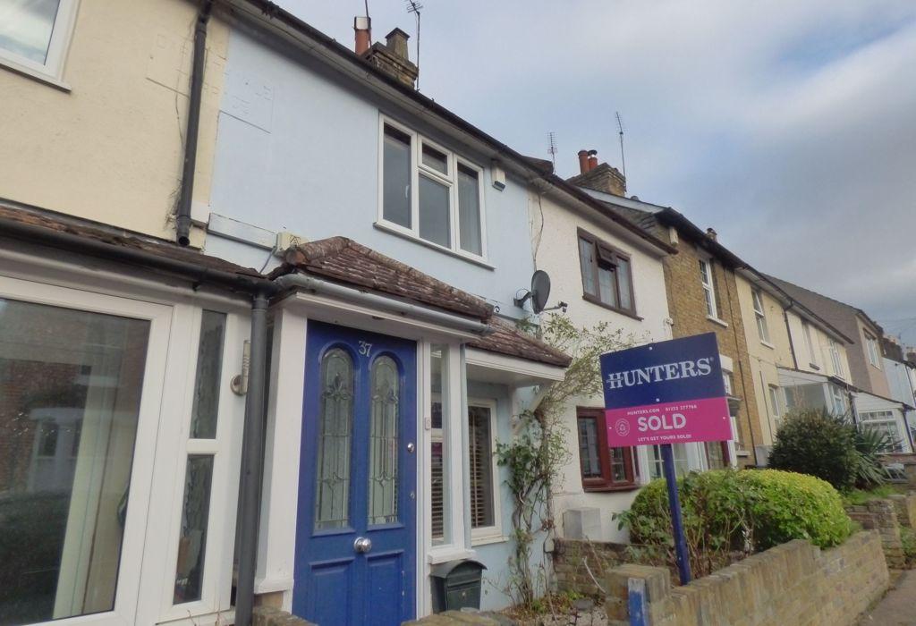 New Road, South Darenth, Dartford, Kent 2 bed terraced house £285,000