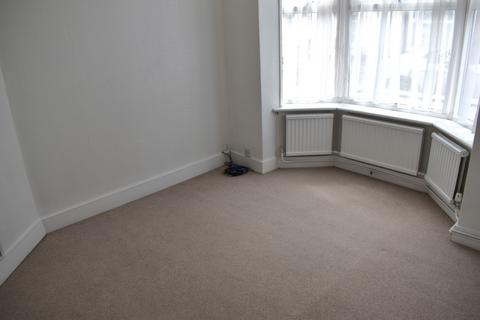 2 bedroom house to rent, Clarendon Road, Broadstairs, CT10