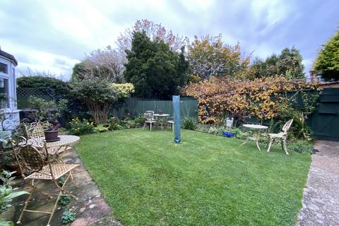 28 Dickens Way, Eastbourne, BN23 7TG