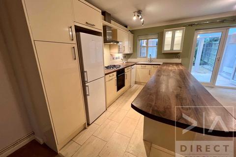 undefined, Farriers Road, Epsom KT17