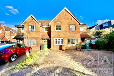 Farriers Road, Epsom KT17
