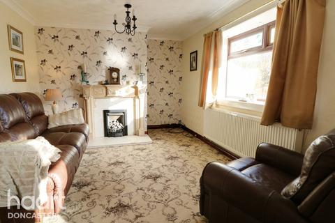 11 Cliff Crescent, Warmsworth, Doncaster, DN4 9PU