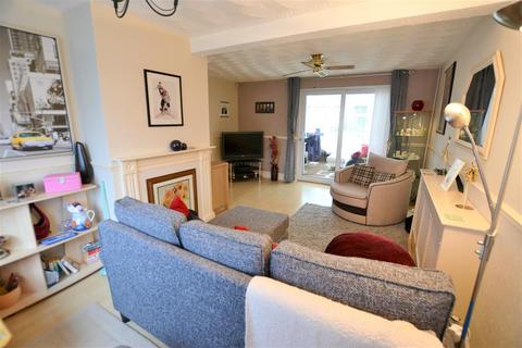 15 Bearbridge Road, Bristol, BS13 8SE