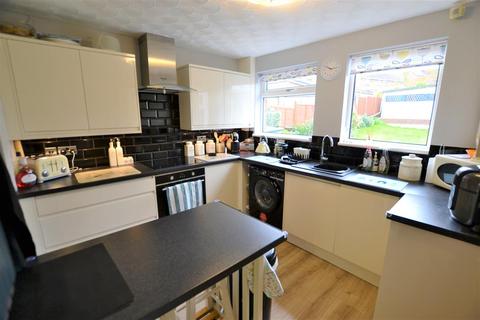 15 Bearbridge Road, Bristol, BS13 8SE