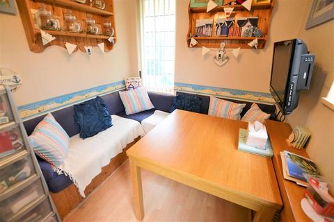 15 Bearbridge Road, Bristol, BS13 8SE
