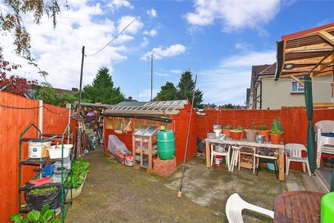 58 Jubilee Crescent, Gravesend, DA12 4JF