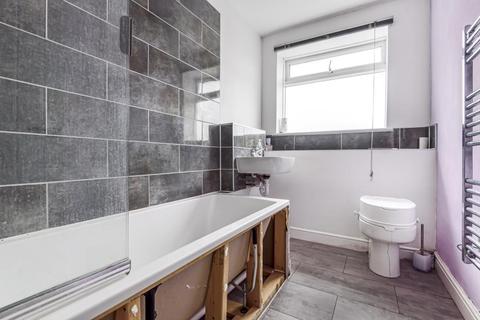 132a Grange Drive, Swindon, SN3 4LA