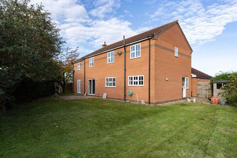 18 Congreves Close, Lutton, Spalding, PE12 9LX