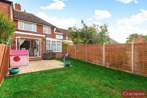16 Ashurst Drive, Shepperton, TW17 0JL