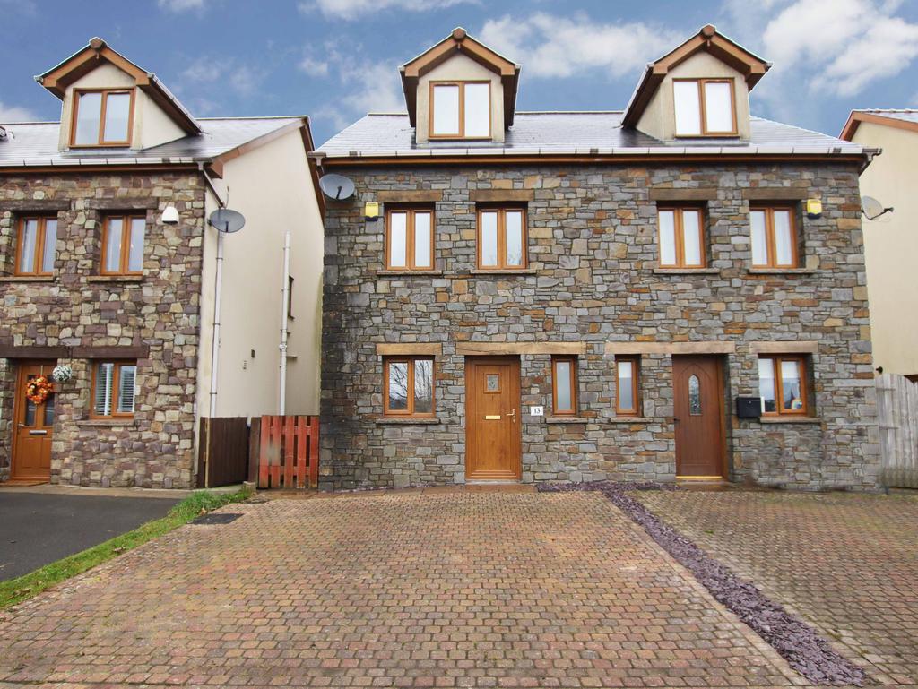 Marian Close, Tredegar, NP22 3QX 3 bed semidetached house £235,000