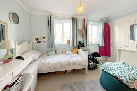 7 Aspen Close, Littlehampton, BN17 6GD