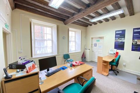 Office to rent - TOWN CENTRE Office suite TO LET ; 2 rooms - overlooks Town Hall ; parking