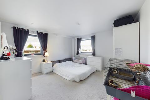 1 bedroom apartment for sale - Station Close, Horsham