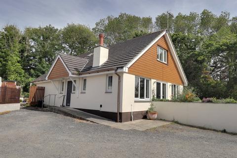 4 bedroom detached house for sale, Kings Hill, Bude, EX23
