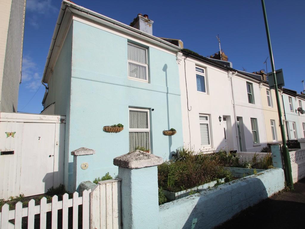 Gloucester Road, Littlehampton 2 bed end of terrace house £264,950