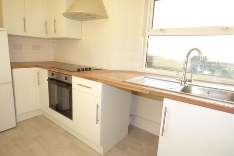 2 bedroom flat to rent, Orchard Gardens, Teignmouth