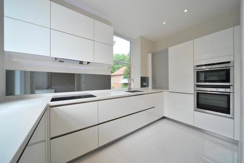 3 bedroom flat for sale, Ladywell Court, East Heath Road, Hampstead, London