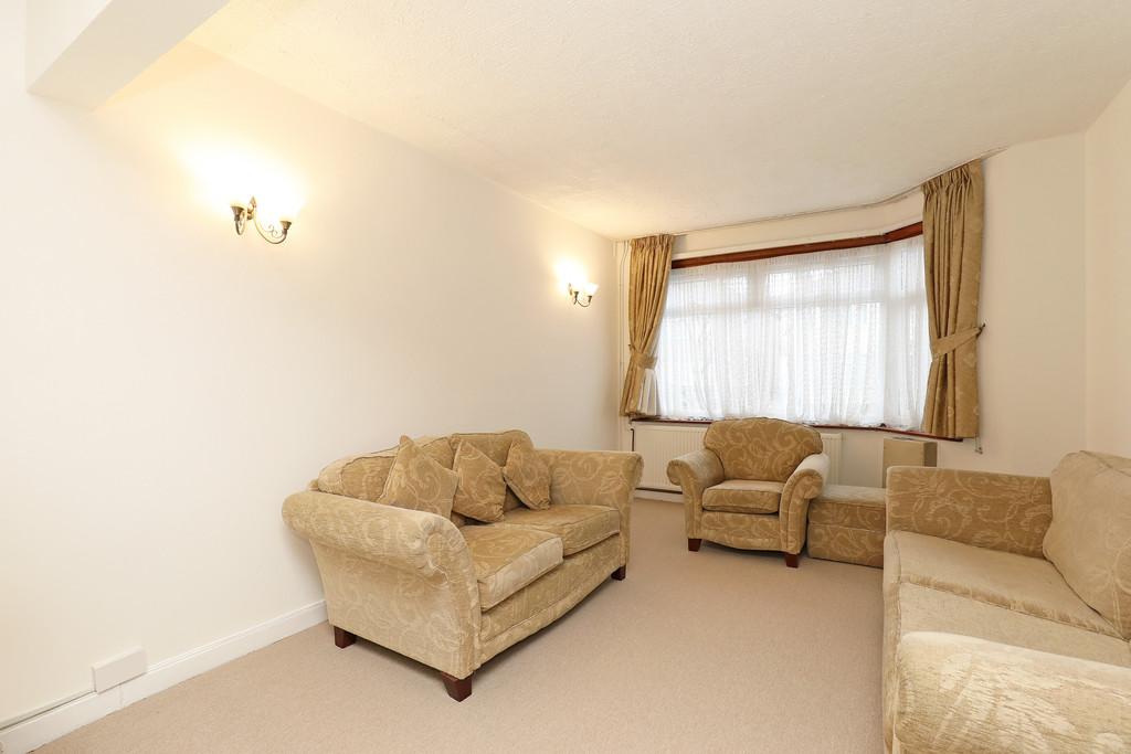 Ivanhoe Road, Hounslow 3 bed terraced house £500,000