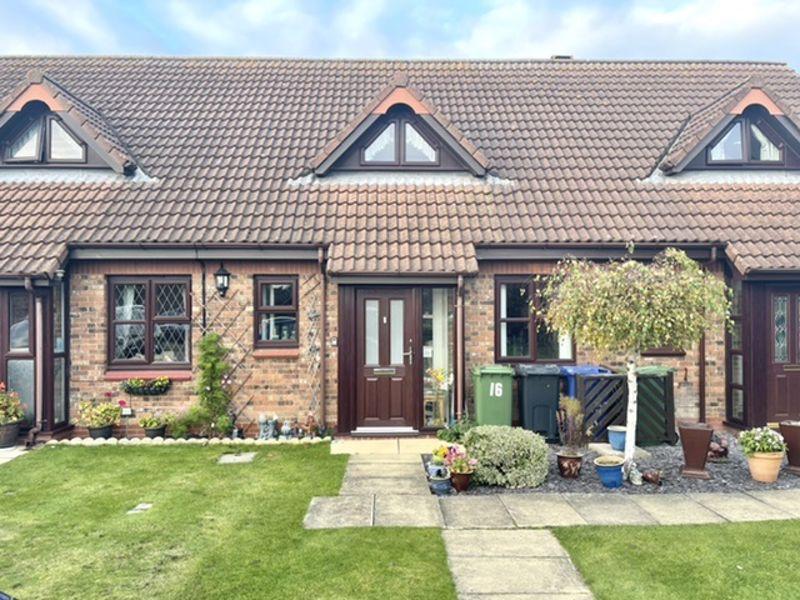 MEADOW VIEW, CLEETHORPES 3 bed terraced bungalow £115,000