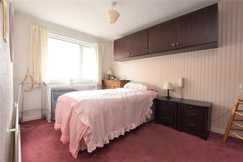 17 Barnard Close, Leeds, LS15 8UY