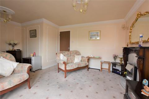 17 Barnard Close, Leeds, LS15 8UY