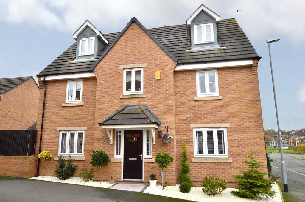 Elizabeth Court, Pudsey, West Yorkshire 5 bed detached house £435,000