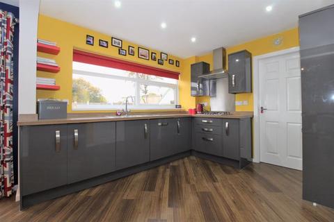 53 Bodmin Rise, Walsall, WS5 3HY