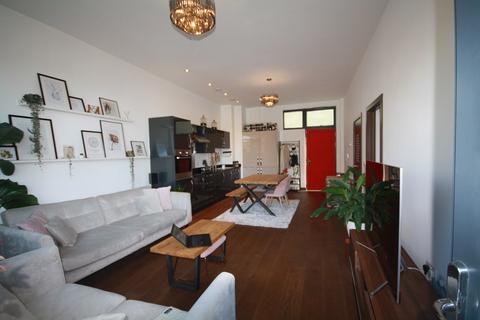2 bedroom apartment to rent - Stanley Kubrick Road, Denham, Uxbridge, UB9