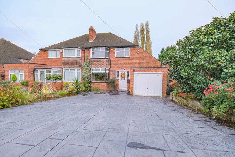 The Greenway, Sutton Coldfield, B73 6SE 3 bed semidetached house £